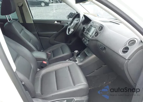 2017 Volkswagen Tiguan 2.0T Wolfsburg Edition из США, поврежденный, VIN WVGRV7AX9HK002659